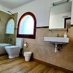 Sitges, Big House With Pool 度假居 *
