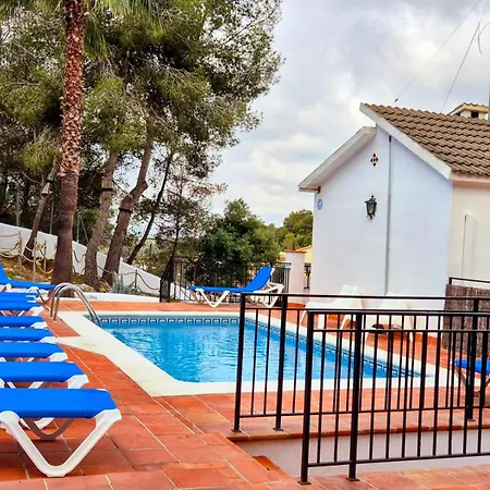 Sitges, Big House With Pool Dom wakacyjny Sitges